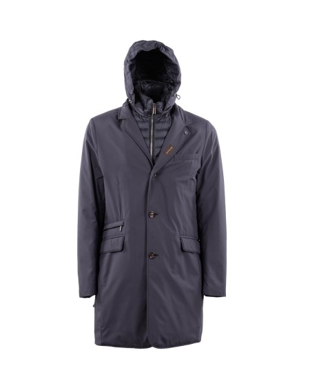 Shop MOORER  Cappotto: MooRER cappotto "Redon".
Corpetto removibile con cappuccio regolabile, imbottito in piuma e trapuntato a boudin, chiuso da zip in metallo.
Bavero con revers a dente e bottone a pressione sulla punta.
Abbottonatura frontale ad asola con bottoni in corno.
Rinforzi e spalline per dare un aspetto elegante e composto.
Tasche in vita a filetto con pattina.
Extra taschino a filetto con zip su lato davanti.
Spacco sul centro dietro chiuso da bottone a pressione.
Trapuntato internamente a boudin.
Rifiniture interne con fettucce logate.
Pratiche tasche interne porta documenti.
Composizione: 100% POLIESTERE.
Made in Italy.. REDON SKT-U0497
